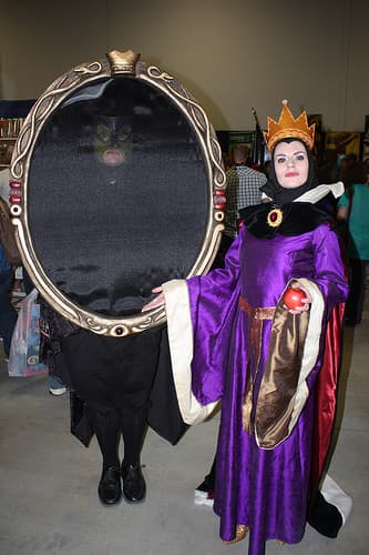 Ottawa Comiccon 2014: The Evil Queen and the Magic Mirror