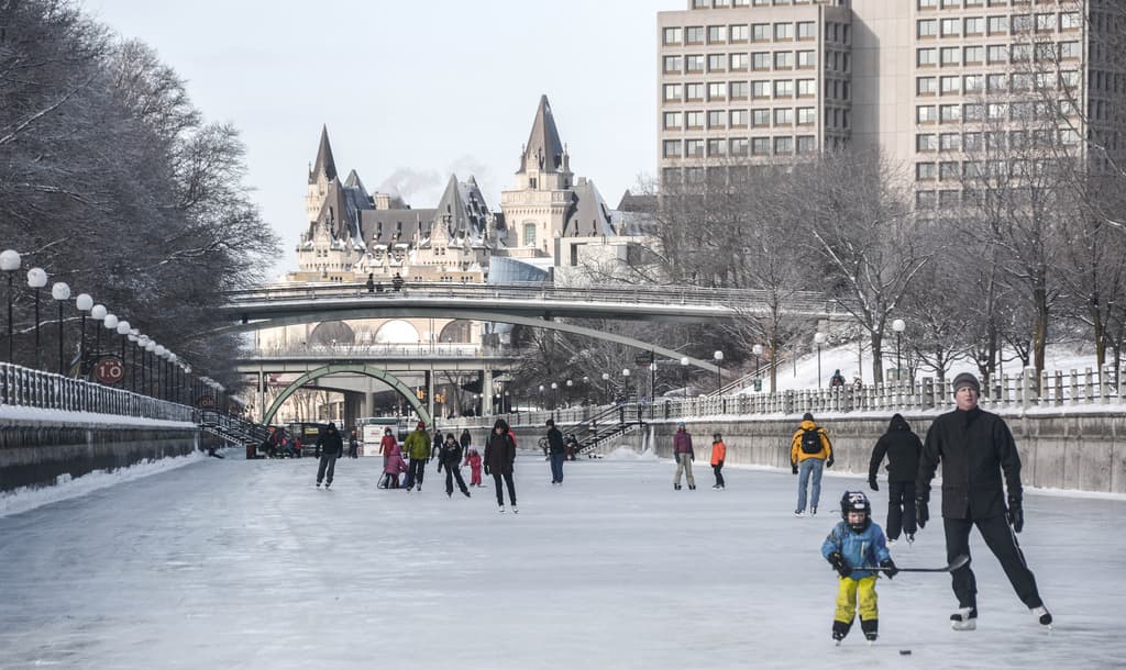 First day of the 2015 Rideau Canal Skate Season! : January 10, 2015